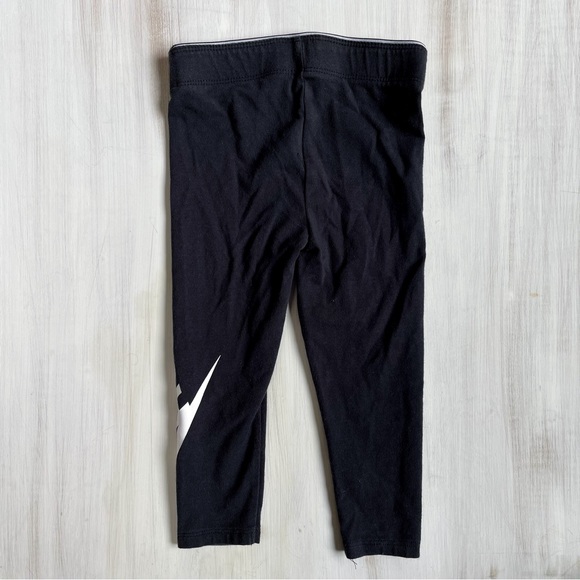 Nike swoosh leggings (size 2T) - Picture 5 of 7